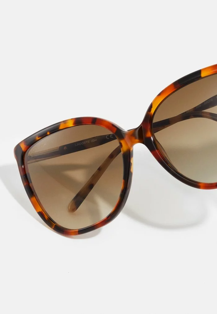 Lacoste Lunettes De Soleil - Light Havana 5 Lacoste Lunettes De Soleil - Light Havana – Image 5