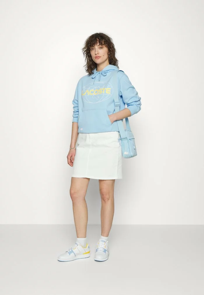 Lacoste EXCLUSIVE - Sweat à Capuche - Light Blue 2 Lacoste EXCLUSIVE - Sweat à Capuche - Light Blue – Image 2