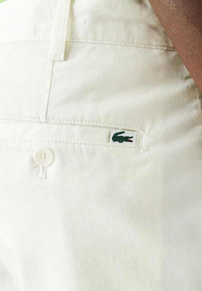 Lacoste Short - Blanc 3 Lacoste Short - Blanc – Image 3