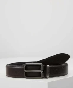 Lacoste REVERSIBLE CURVED BOX SET - Ceinture - Black/dark Brown 17 Lacoste REVERSIBLE CURVED BOX SET - Ceinture - Black/dark Brown -Lacoste Soldes Magasin 9f94e3b5fe9a4714a98319a7e81469d6