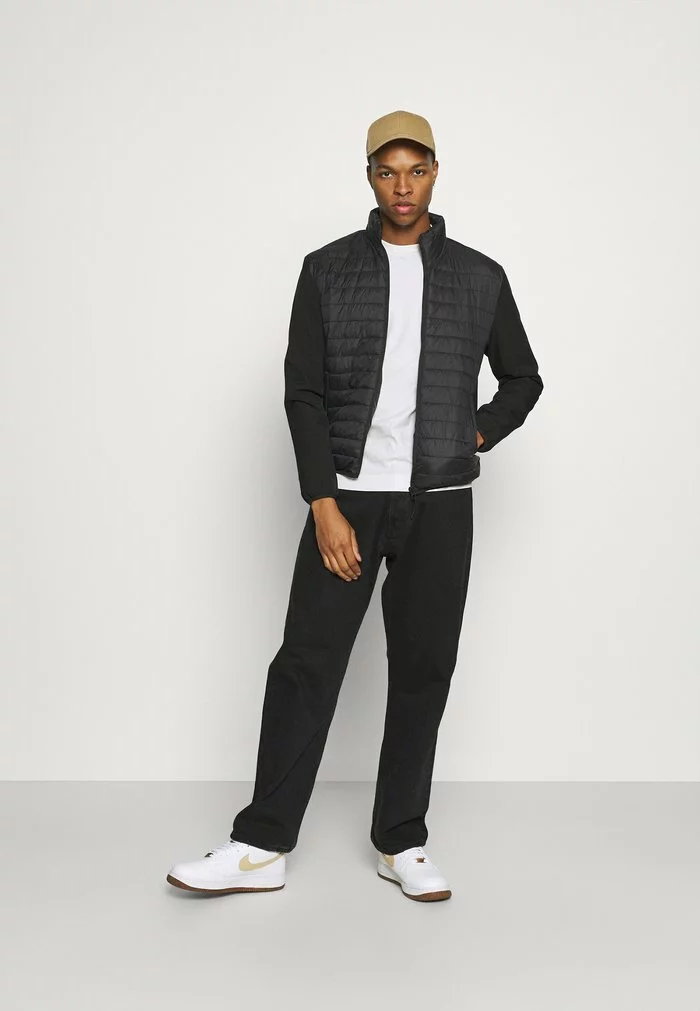 Lacoste T-shirt Basique - Flour 2 Lacoste T-shirt Basique - Flour – Image 2