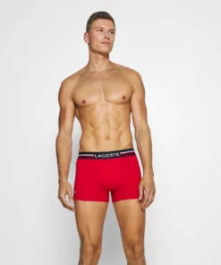 Lacoste 3 PACK - Shorty - Marine/argent Chine/rouge 8 Lacoste 3 PACK - Shorty - Marine/argent Chine/rouge -Lacoste Soldes Magasin aebd0888710a45598e72b4e770ccf904