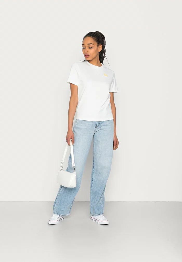 Lacoste T-shirt Basique - Flour 2 Lacoste T-shirt Basique - Flour – Image 2