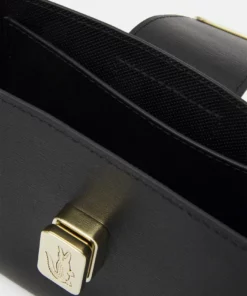 Lacoste Sac Bandoulière - Noir 6 Lacoste Sac Bandoulière - Noir -Lacoste Soldes Magasin b31546742bfd42aba0fcc9bb904fd2d3