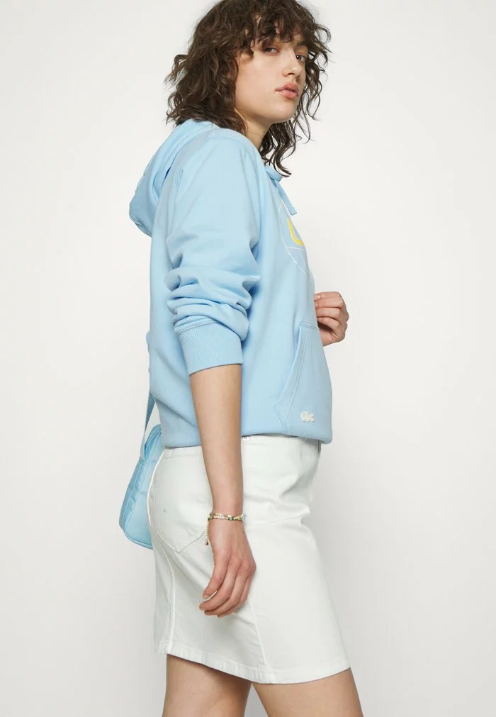 Lacoste EXCLUSIVE - Sweat à Capuche - Light Blue 5 Lacoste EXCLUSIVE - Sweat à Capuche - Light Blue – Image 5