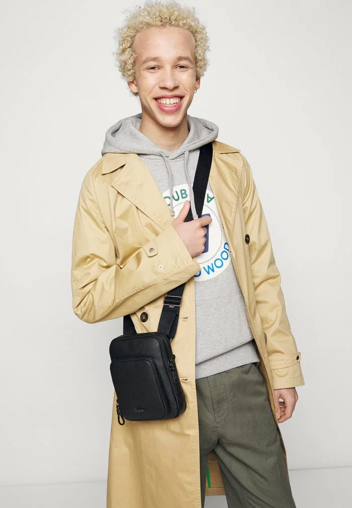 Lacoste SOFT MATE - Sac Bandoulière - Black 3 Lacoste SOFT MATE - Sac Bandoulière - Black – Image 3