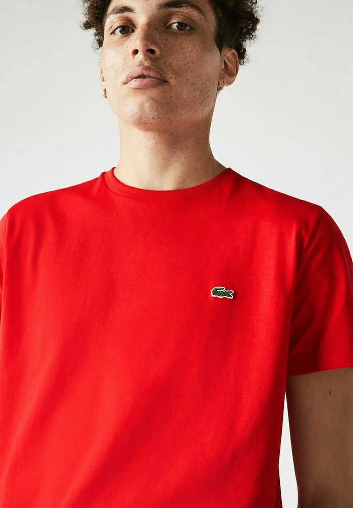 Lacoste T-shirt Basique - Rouge 3 Lacoste T-shirt Basique - Rouge – Image 3