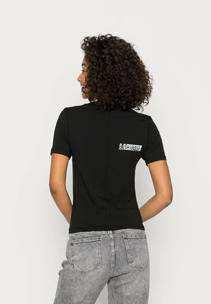 Lacoste EXCLUSIVE - T-shirt Imprimé - Black 3 Lacoste EXCLUSIVE - T-shirt Imprimé - Black – Image 3