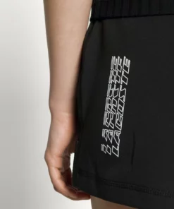 Lacoste EXCLUSIVE - Short - Black 13 Lacoste EXCLUSIVE - Short - Black -Lacoste Soldes Magasin b914f44f6589401ebf2a01edaf4bc24b