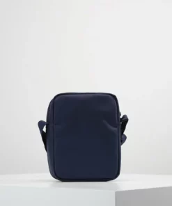 Lacoste NEOCROC - Sac Bandoulière - Eclipse/cobalt 8 Lacoste NEOCROC - Sac Bandoulière - Eclipse/cobalt -Lacoste Soldes Magasin ba35e3750fed4b548a30fd838442db1f
