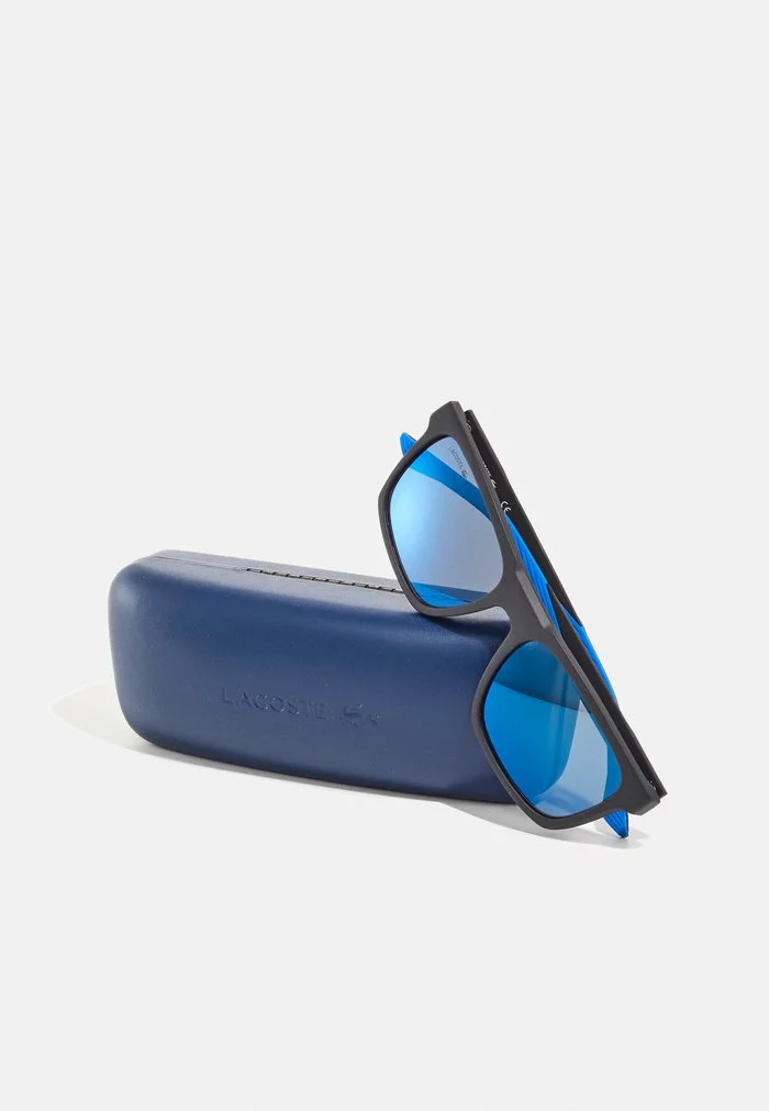 Lacoste Lunettes De Soleil - Matte Black 4 Lacoste Lunettes De Soleil - Matte Black – Image 4