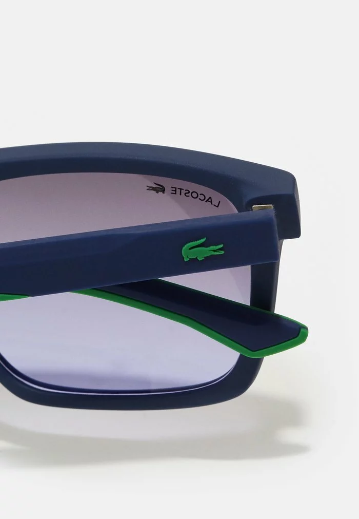 Lacoste Lunettes De Soleil - Matte Blue 4 Lacoste Lunettes De Soleil - Matte Blue – Image 4