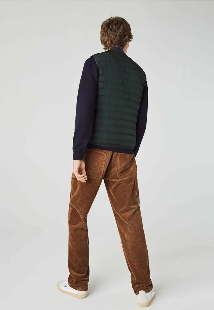 Lacoste PLUS - Veste Sans Manches - Vert 3 Lacoste PLUS - Veste Sans Manches - Vert – Image 3