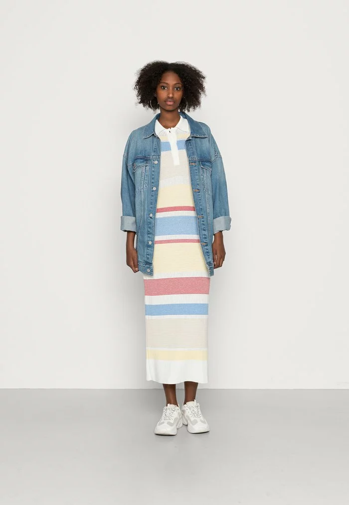 Lacoste Robe Pull - Flour/multicolored 2 Lacoste Robe Pull - Flour/multicolored – Image 2