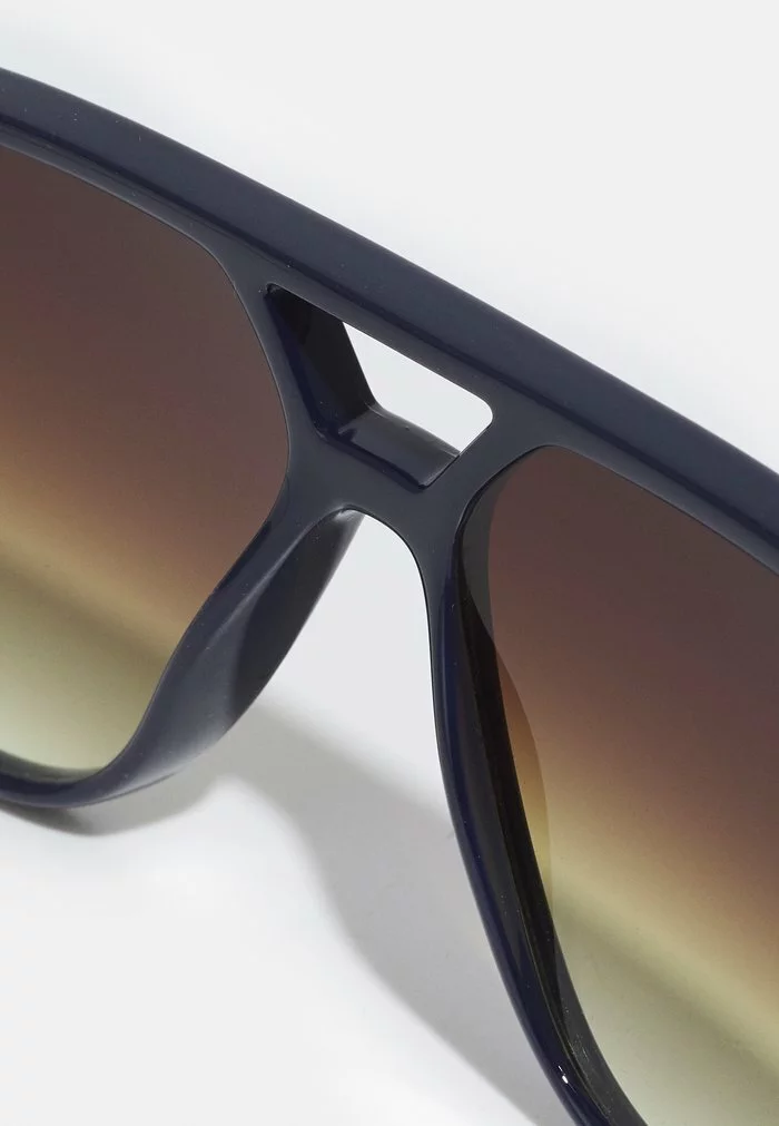 Lacoste UNISEX - Lunettes De Soleil - Blue 3 Lacoste UNISEX - Lunettes De Soleil - Blue – Image 3