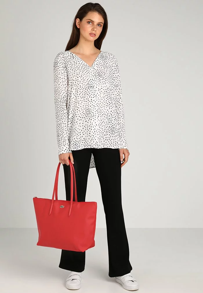 Lacoste Cabas - High Risk Red 2 Lacoste Cabas - High Risk Red – Image 2