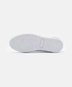 Lacoste POWERCOURT - Baskets Basses - White 10 Lacoste POWERCOURT - Baskets Basses - White -Lacoste Soldes Magasin c7902af8d8384233b60f2246c311a6ae