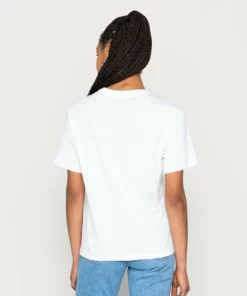 Lacoste EXCLUSIVE - T-shirt Basique - White 7 Lacoste EXCLUSIVE - T-shirt Basique - White -Lacoste Soldes Magasin c882a93af79c44248770dccca84e55a3