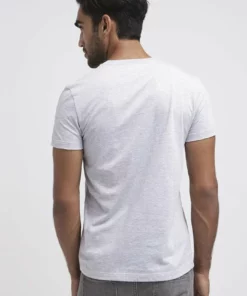 Lacoste T-shirt Basique - Argent Chine -Lacoste Soldes Magasin cc1ab9a77e774ae6a46a36e6ae335fcc