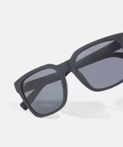 Lacoste Lunettes De Soleil - Matte Black 9 Lacoste Lunettes De Soleil - Matte Black -Lacoste Soldes Magasin cf750a29f75643028a4c0ba68bdcd48c