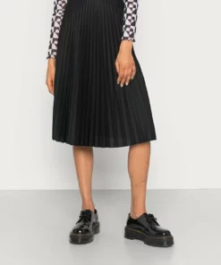 Lacoste EXCLUSIVE - Jupe Trapèze - Black