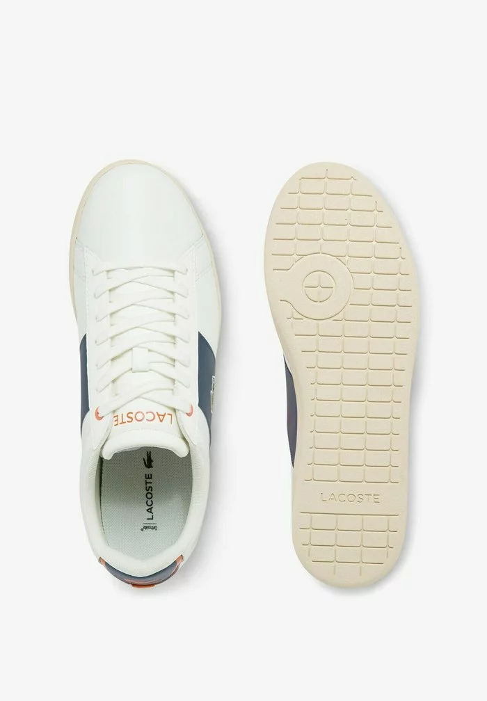 Lacoste CARNABY - Baskets Basses - Off Wht/nvy 4 Lacoste CARNABY - Baskets Basses - Off Wht/nvy – Image 4