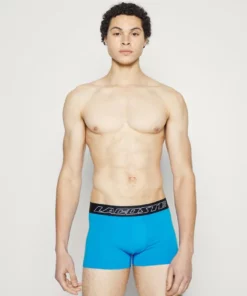 Lacoste 3 PACK EXCLUSIVE - Shorty - Black/black/ibiza -Lacoste Soldes Magasin d52d01db195649ec92a9a26656fd7f90