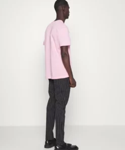 Lacoste T-shirt Basique - Lotus 8 Lacoste T-shirt Basique - Lotus -Lacoste Soldes Magasin d8a9f5e0a50a4888907316a0baf50878