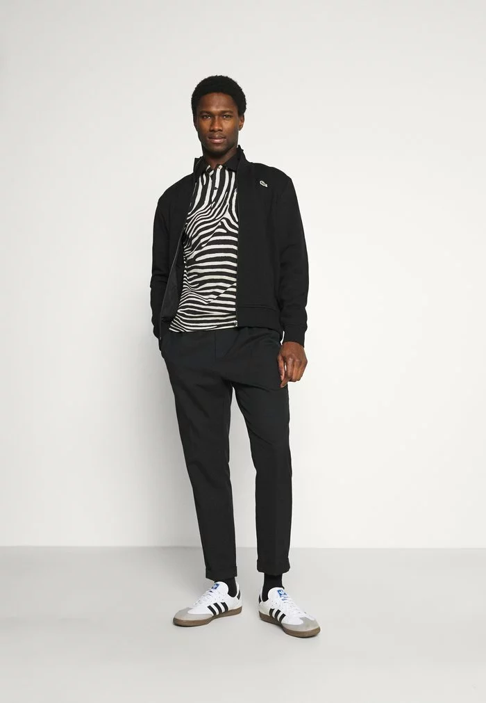 Lacoste Sweat à Capuche Zippé - Black 2 Lacoste Sweat à Capuche Zippé - Black – Image 2