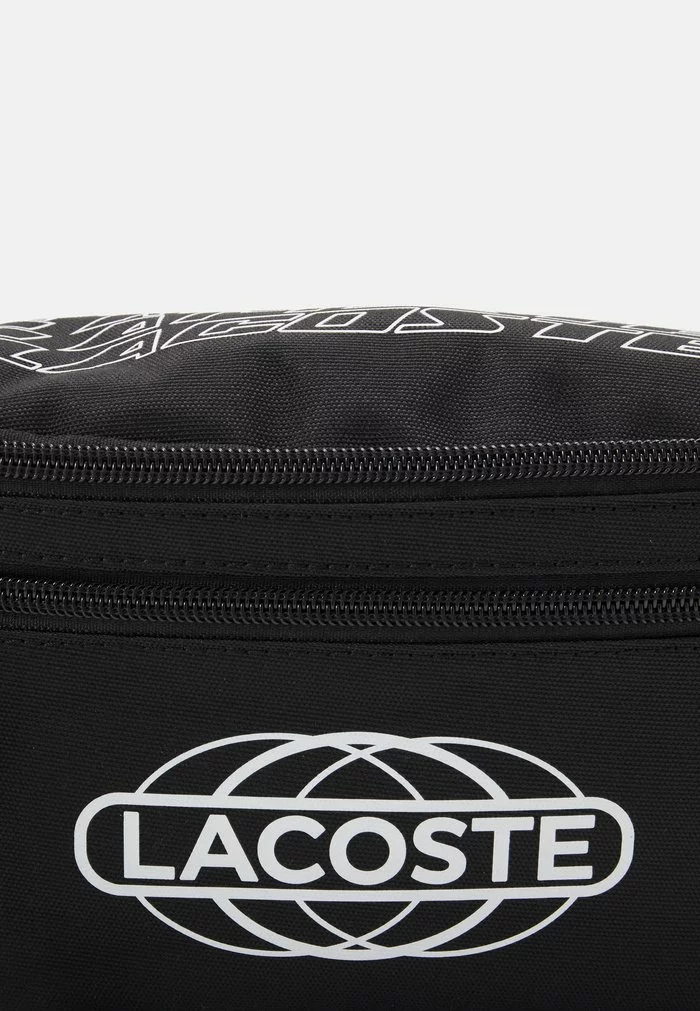 Lacoste UNISEX EXCLUSIVE - Sac Banane - Noir Blanc 6 Lacoste UNISEX EXCLUSIVE - Sac Banane - Noir Blanc – Image 6