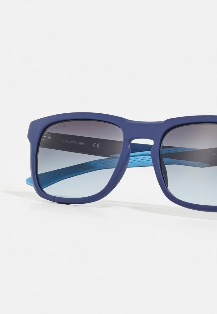 Lacoste Lunettes De Soleil - Matte Blue 5 Lacoste Lunettes De Soleil - Matte Blue – Image 5