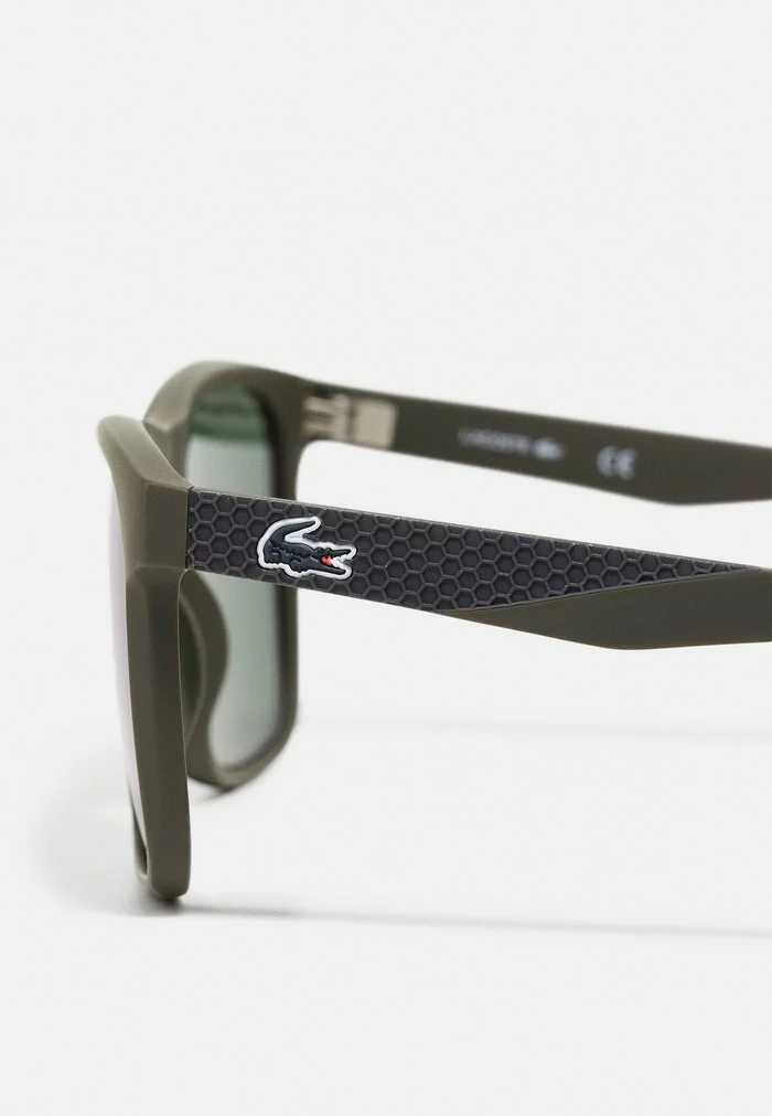 Lacoste Lunettes De Soleil - Green Matte 4 Lacoste Lunettes De Soleil - Green Matte – Image 4