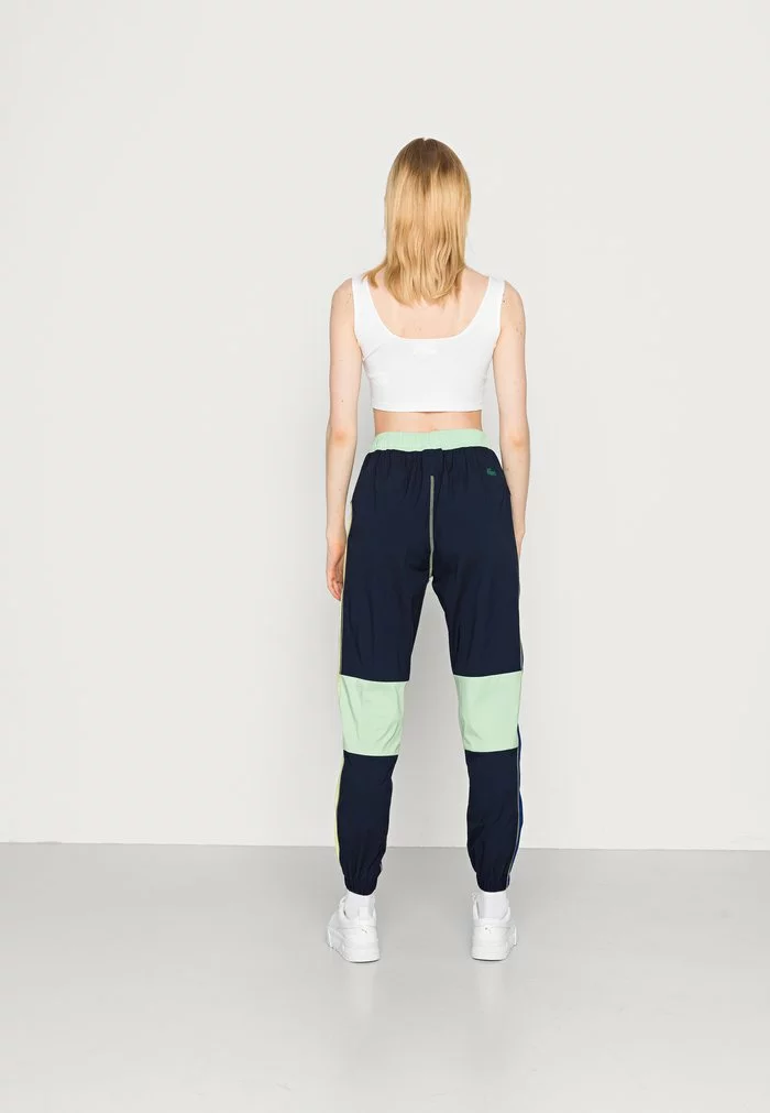 Lacoste Pantalon De Survêtement - Navy Blue/cosmic Limeira Wormwood 3 Lacoste Pantalon De Survêtement - Navy Blue/cosmic Limeira Wormwood – Image 3