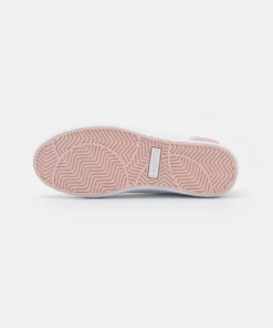 Lacoste POWERCOURT - Baskets Basses - White/pink 11 Lacoste POWERCOURT - Baskets Basses - White/pink -Lacoste Soldes Magasin fb51704fba4944af8e97611d788c2cd0