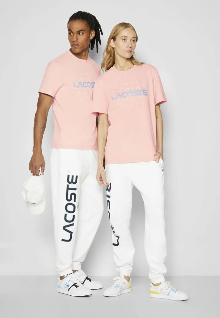 Lacoste EXCLUSIVE UNISEX GUEOE - T-shirt Imprimé - Nidus 2 Lacoste EXCLUSIVE UNISEX GUEOE - T-shirt Imprimé - Nidus – Image 2