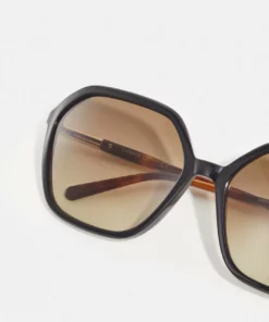 Lacoste Lunettes De Soleil - Black 9 Lacoste Lunettes De Soleil - Black -Lacoste Soldes Magasin fc18a2713e8f41589fb8682b29ff97b4